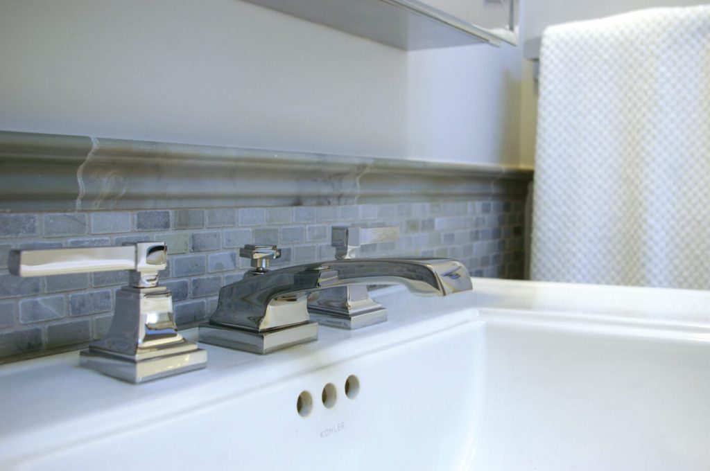 Cordova Bathroom Renovation - All Canadian Renovations Ltd. - Bathroom Renovations Winnipeg, Manitoba
