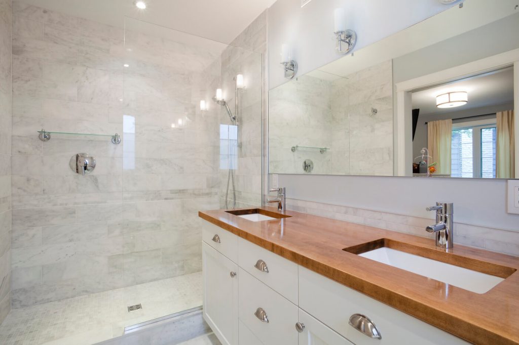 Kingston - All Canadian Renovations - Bathroom