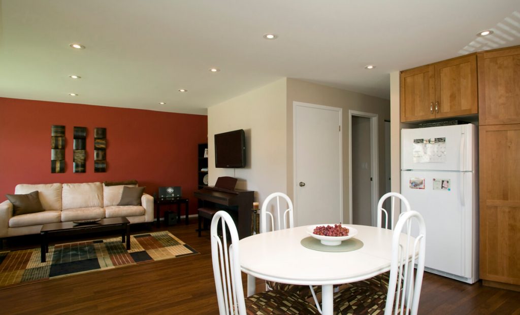 Greenford Kitchen Renovation - All Canadian Renovations Ltd. - Kitchen and Bathroom Renovations - Winnipeg - Manitoba