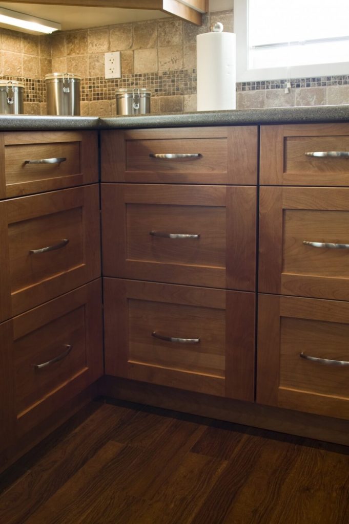 Greenford Kitchen Renovation - All Canadian Renovations Ltd. - Kitchen and Bathroom Renovations - Winnipeg - Manitoba