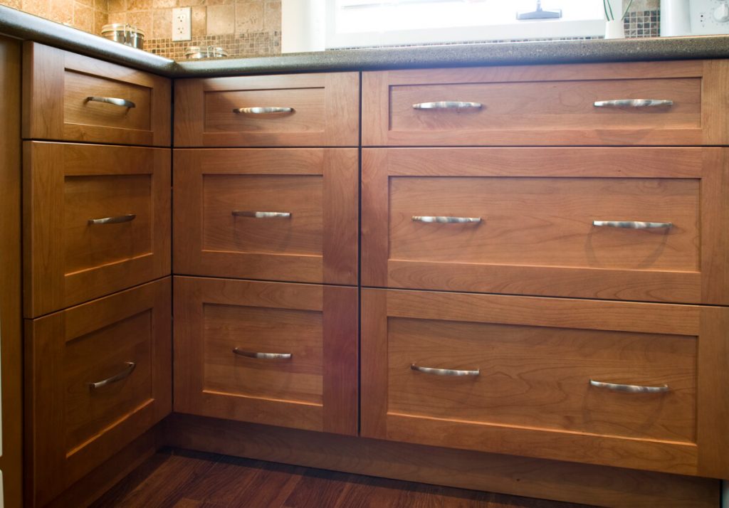 Greenford Kitchen Renovation - All Canadian Renovations Ltd. - Bathroom Renovations - Winnipeg - Manitoba