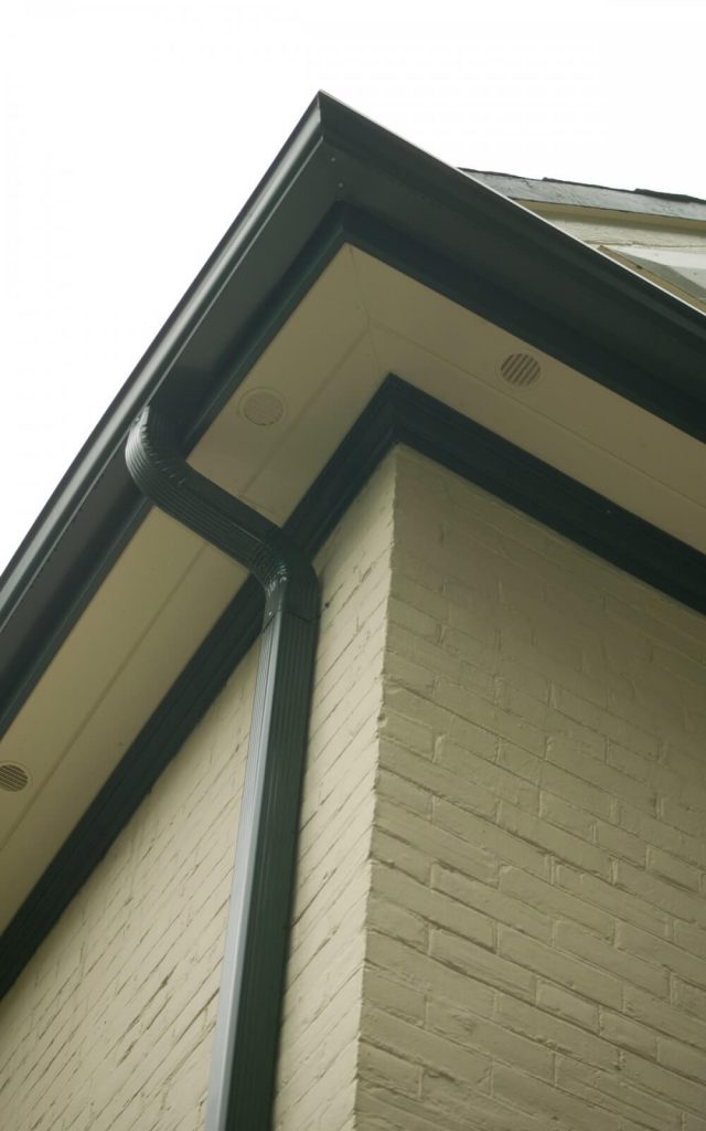 Wardlaw - Exteriors by All Canadian Renovations