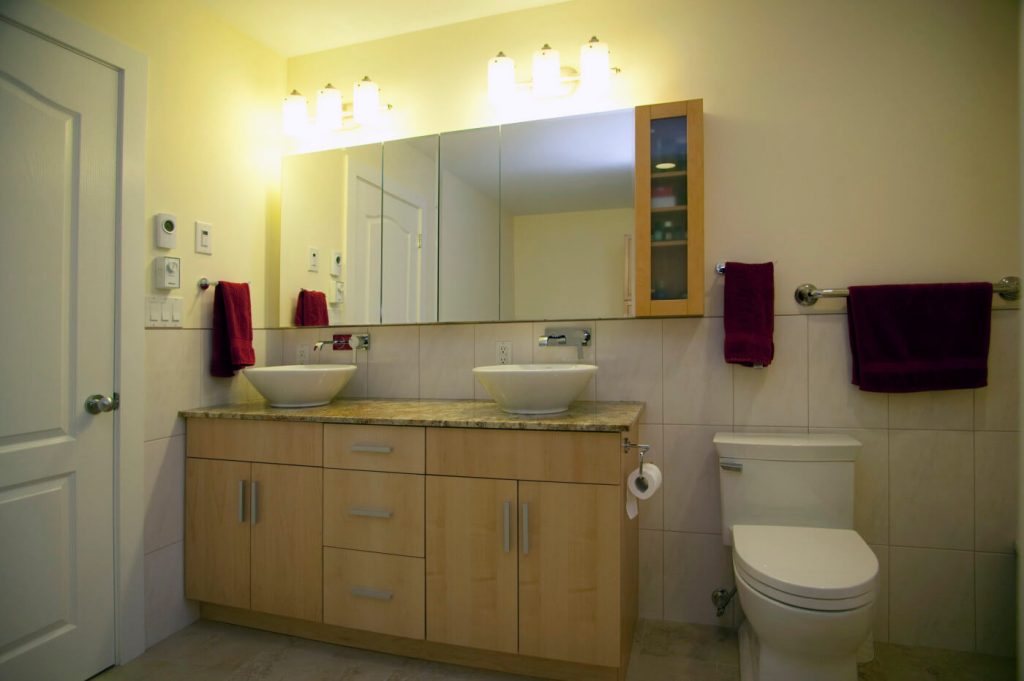 Wardlaw - All Canadian Renovations - Bathroom