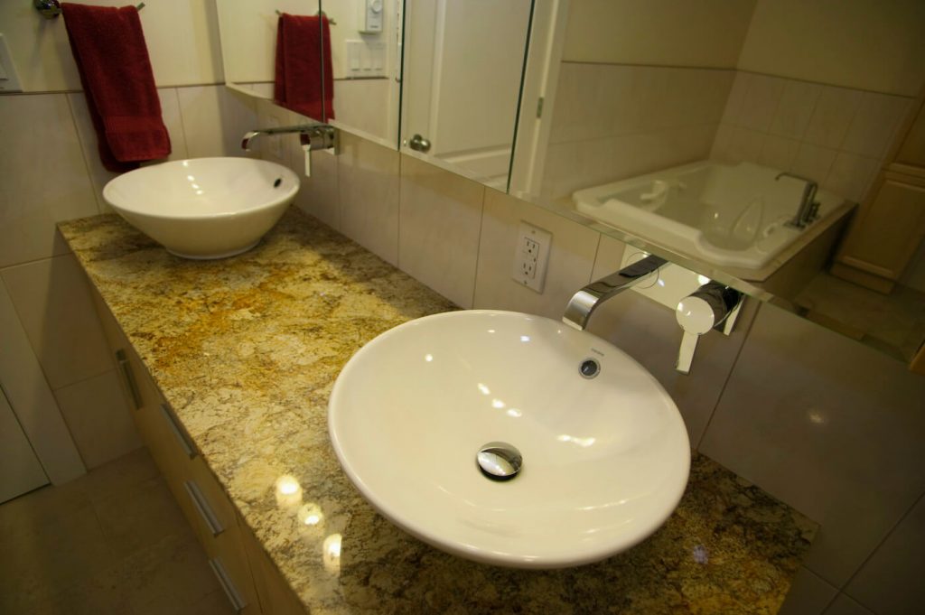 Wardlaw - All Canadian Renovations - Bathroom