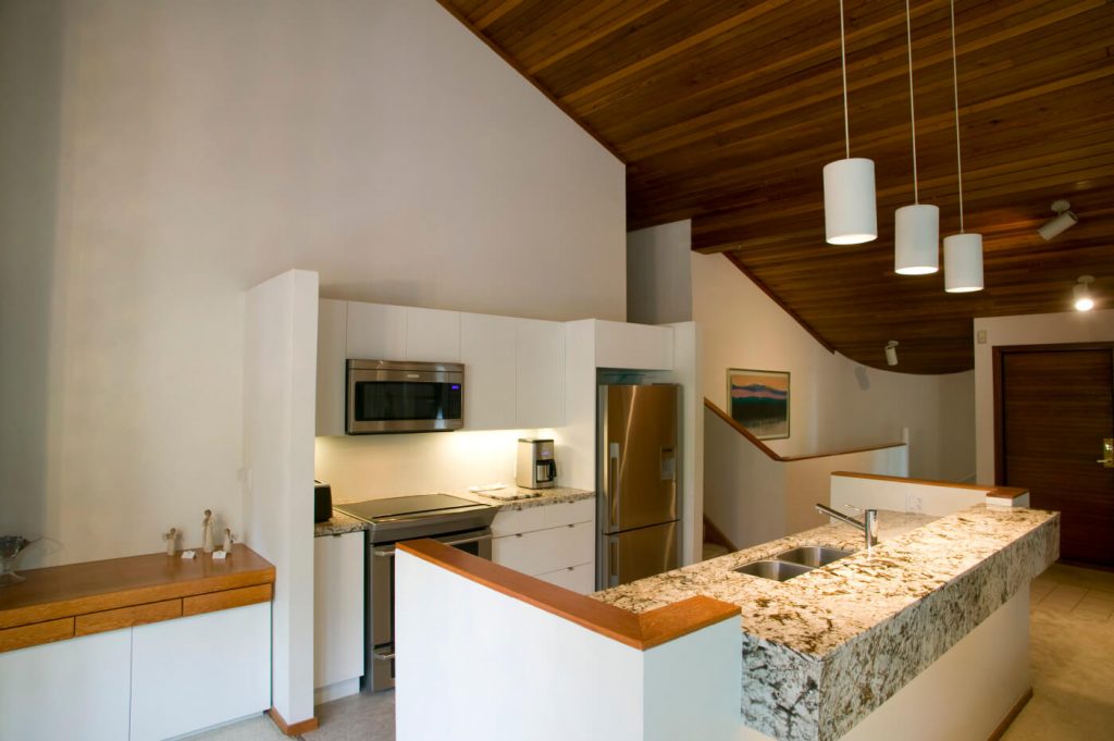 Elmhurst - Kitchen Renovations Winnipeg - All Canadian Renovations Ltd.