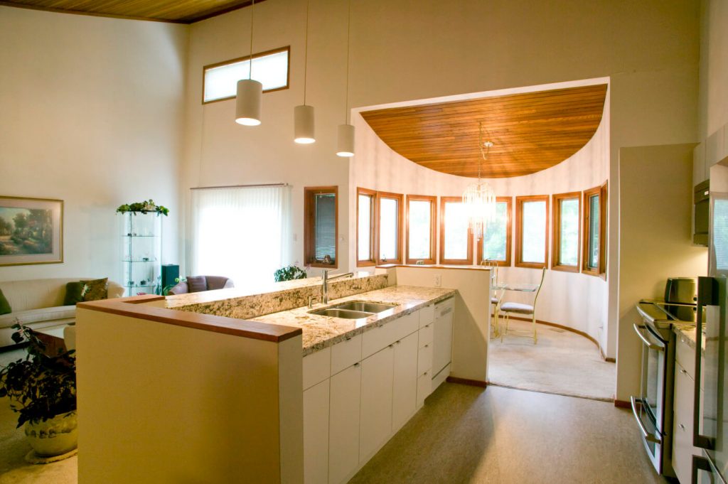 Elmhurst - Kitchen Renovations Winnipeg - All Canadian Renovations Ltd.