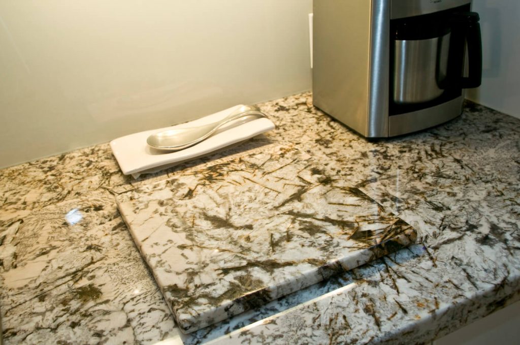 Elmhurst - Kitchen Renovations Winnipeg - All Canadian Renovations Ltd.