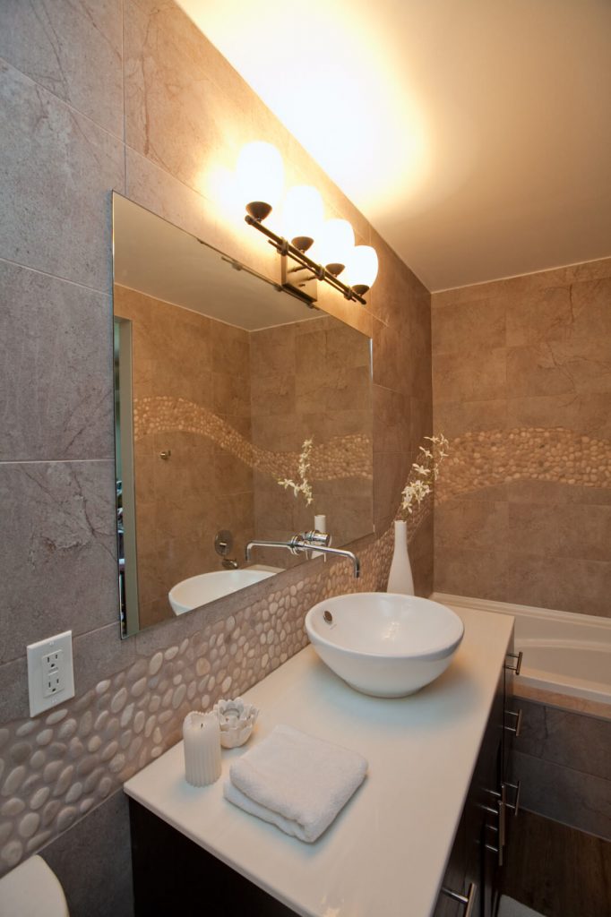 Hamilton Meadows Bathroom Renovation - All Canadian Renovations Ltd. - Bathroom Renovations Winnipeg, Manitoba