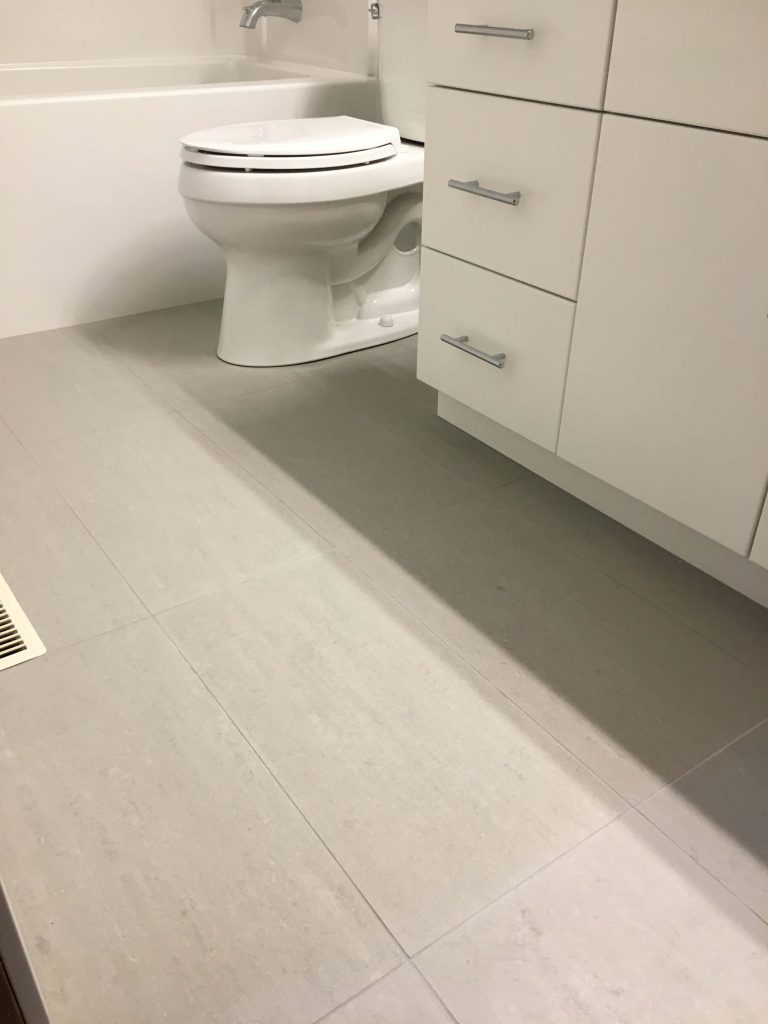 Cliffwood Bathroom Renovation - Bathroom Renovations Winnipeg - All Canadian Renovations Ltd.