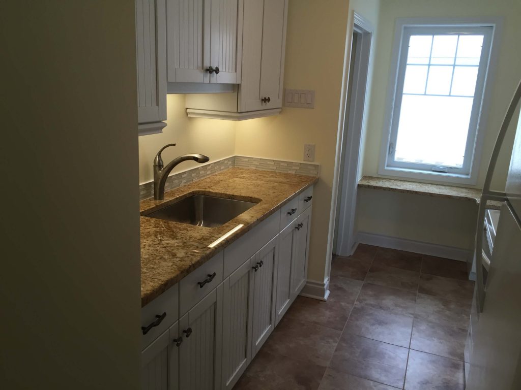 Amhearst - All Canadian Renovations Ltd. - Kitchen Renovations Winnipeg, Manitoba