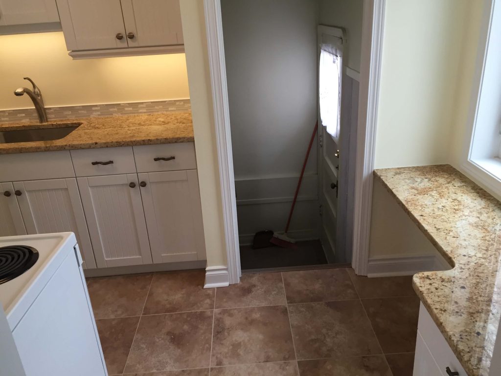 Amhearst - All Canadian Renovations Ltd. - Kitchen Renovations Winnipeg, Manitoba