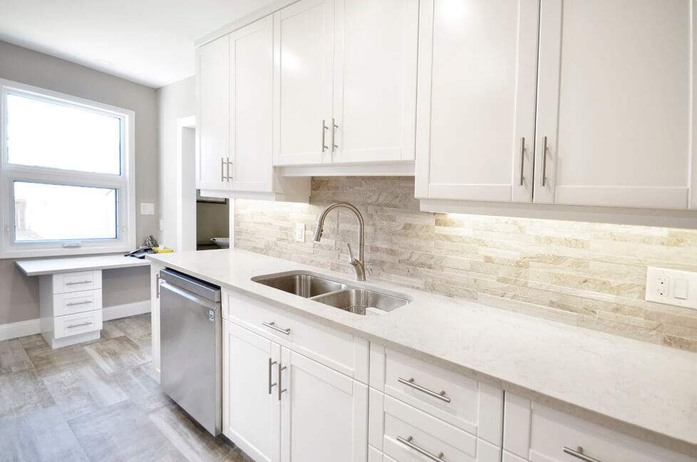 Montrose - Kitchen Renovations Winnipeg - All Canadian Renovations Ltd.