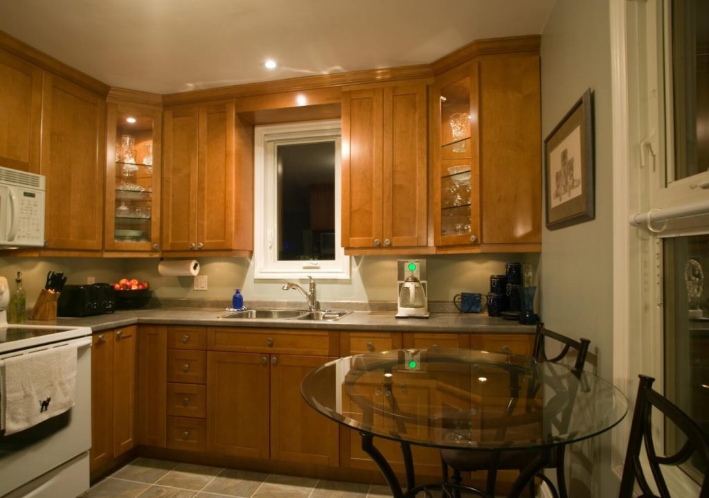 Elmhurst - Kitchen Renovations Winnipeg - All Canadian Renovations Ltd.