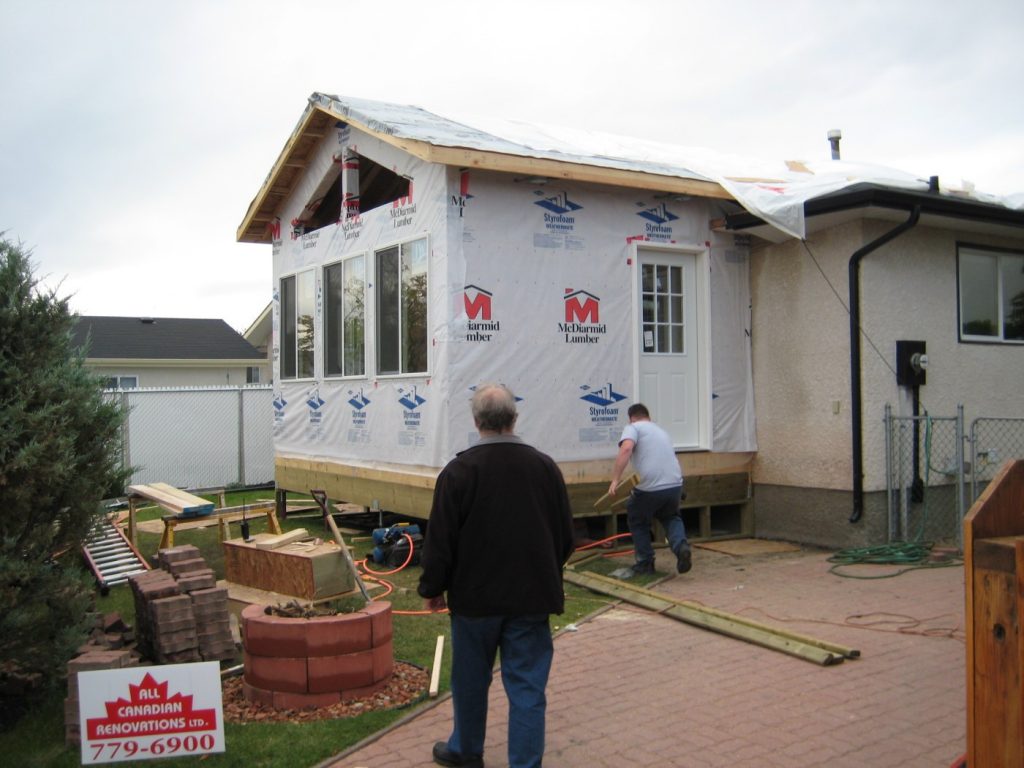 Yanofsky Way - Exteriors by All Canadian Renovations